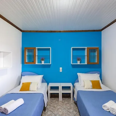 The Eagle's Nest House Kamari (Paros)