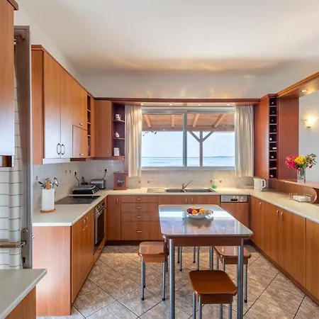 The Eagle's Nest House Casa vacanze